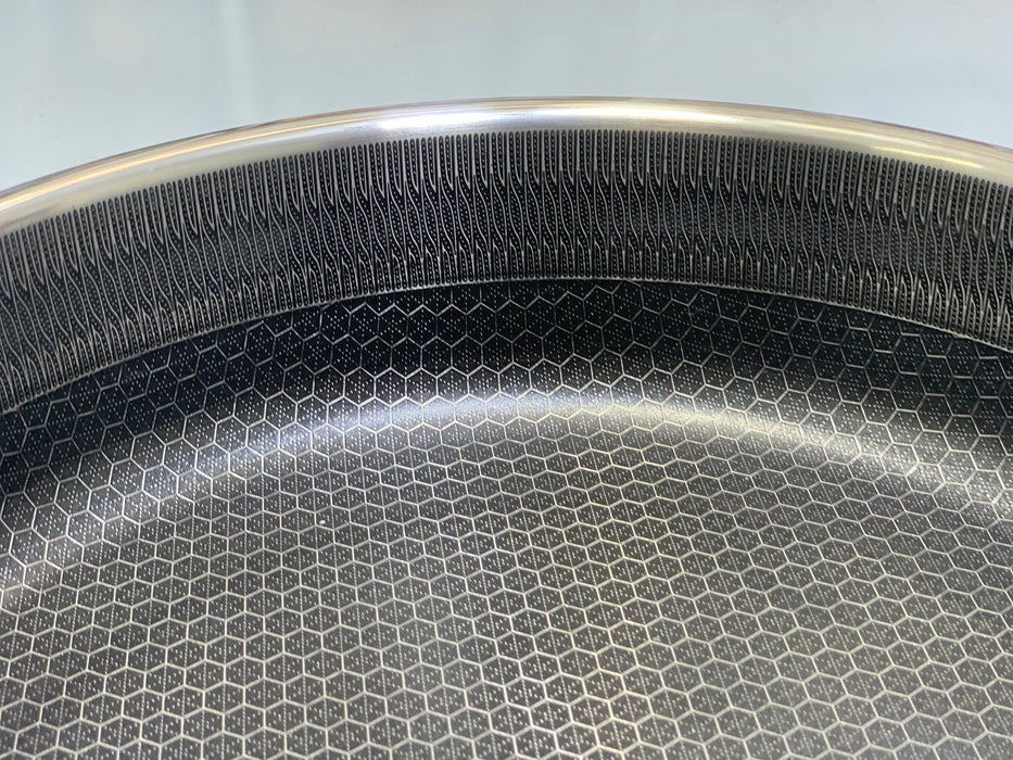 Laser Coating Shallow Casserole 29.5cm Non Stick
